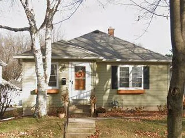4520 North Morris BOULEVARD, Shorewood, WI 53211