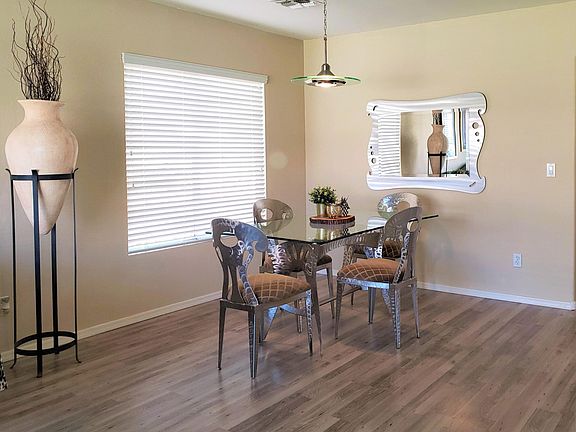 Formal Dining