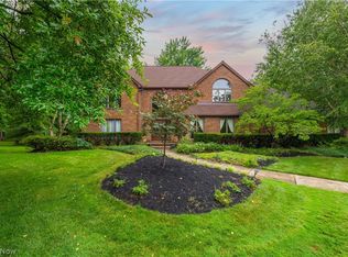 2374 Brigadoon Ct, Westlake, OH 44145
