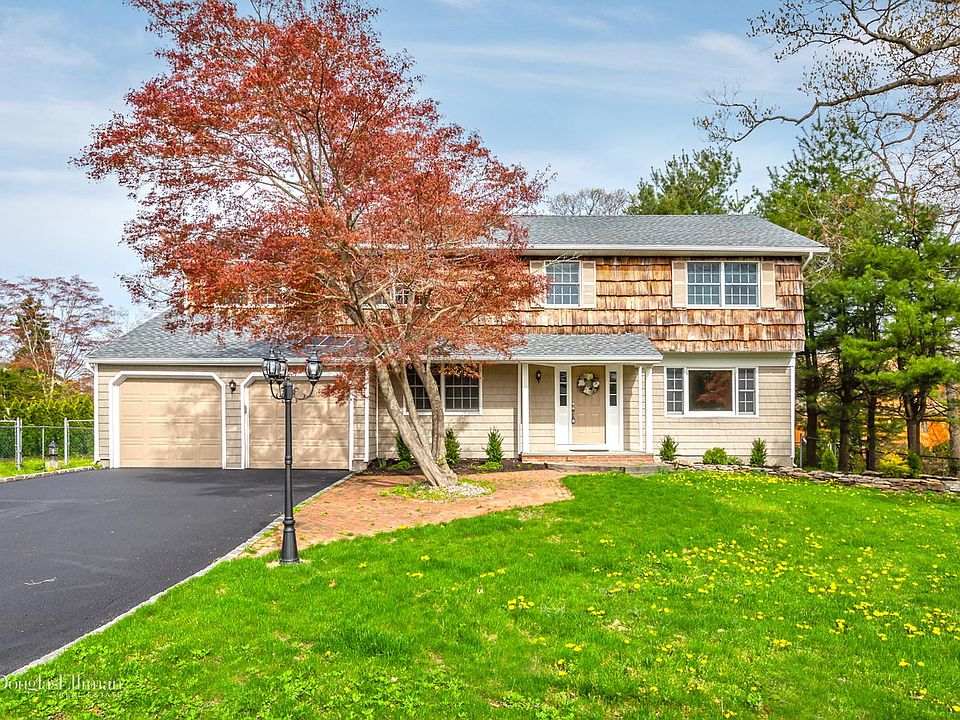 1st image of 19 Sherry Dr