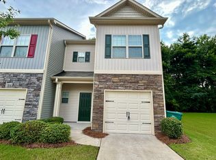 690 Oakside Pl, Acworth, GA 30102