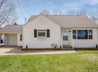 139 19th Ave SW, Cedar Rapids, IA 52404