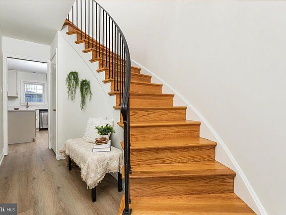 4th image of 5667 Rayburn Ave
