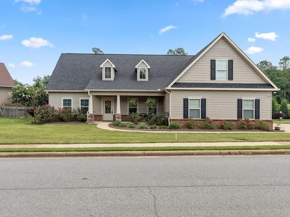 1405 Live Oak Cir, Opelika, AL 36801