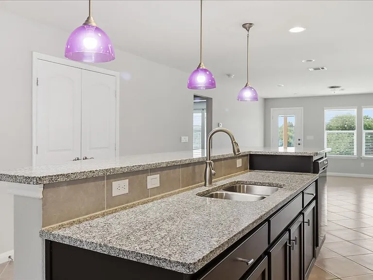 816 Hamilton Ln — Photo 14
