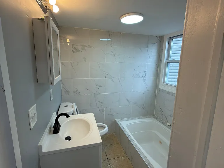 10 Grove Ter — Photo 5
