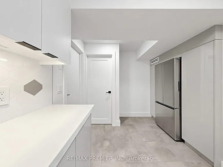 45 Croham Rd #BASEMENT — Photo 6
