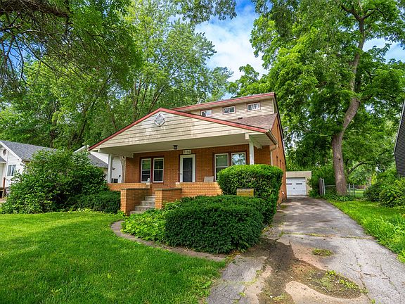 2nd image of 3116 52nd St