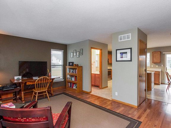 2nd image of 4822 Clemens Blvd