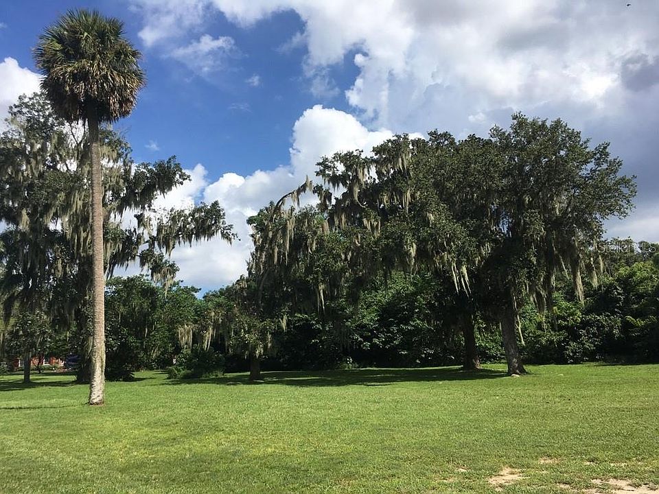 1st image of Shore Acres Dr