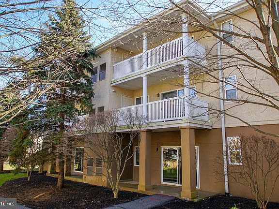 3rd image of 108 Paoli Pointe Dr