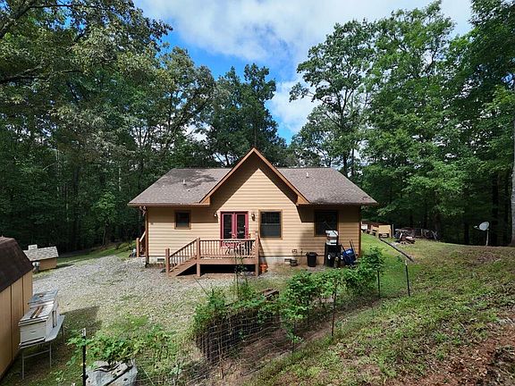 5th image of 2592 Caney Creek Rd