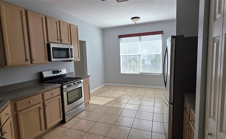 1305 Lakehurst Way — Photo 19