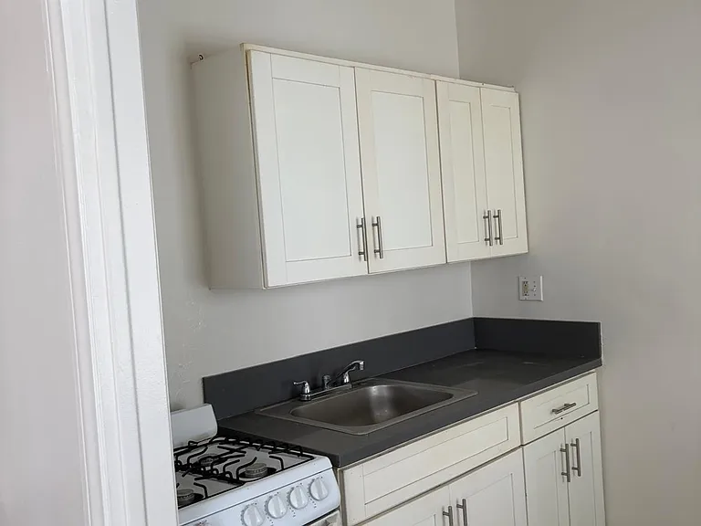 615 S Normandie Ave #47 — Photo 5