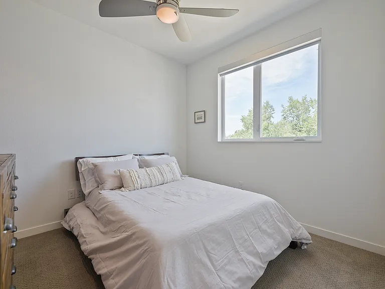 1731 King St #1731 — Photo 24