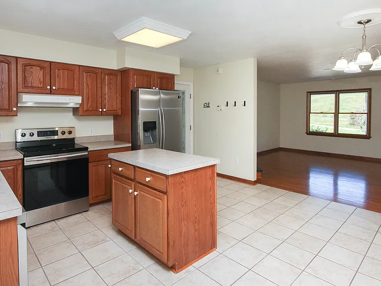 5150 Blacksburg Rd — Photo 4