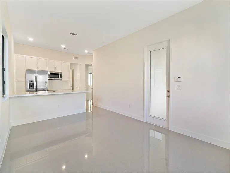 10870 Shore St — Photo 15