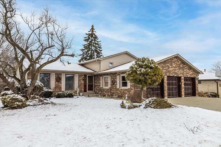 1st image of 566 Lorelei Dr