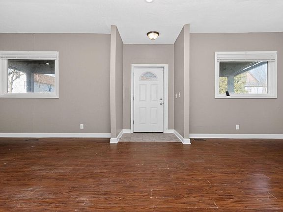 5th image of 2952 N Buffum STREET