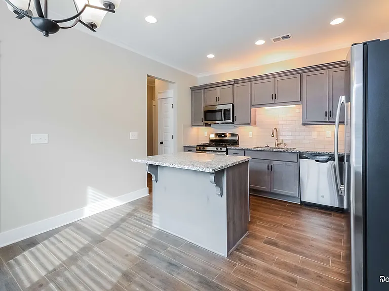 3942 Crest Lndg — Photo 5