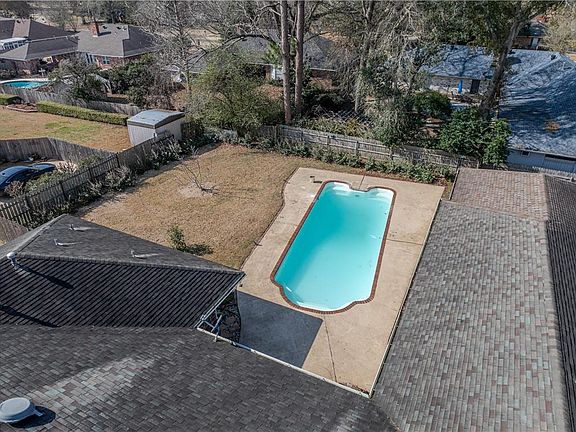 3rd image of 4800 Westgarden Blvd
