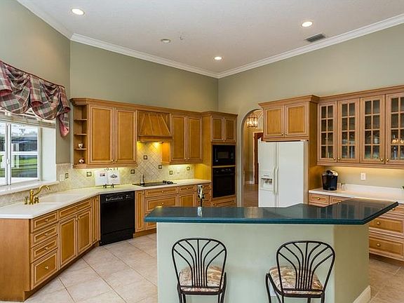 4th image of 405 Avondale Ct