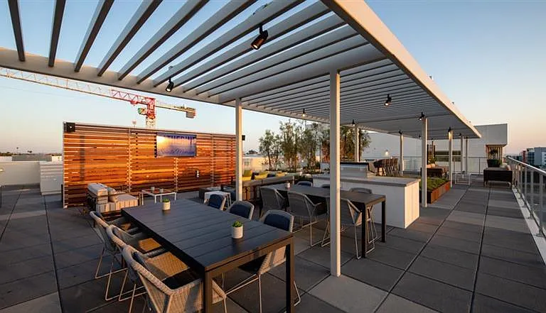 rooftop lounge and grill