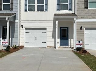 134 Village Green Dr #18, Adairsville, GA 30103