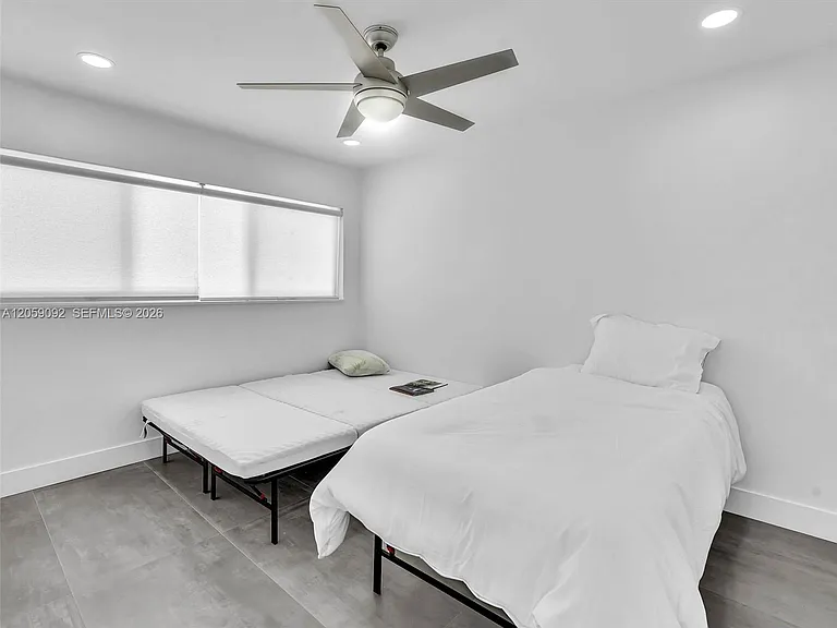 11900 N Bayshore Dr #205 — Photo 10