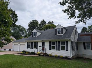 206 Allynd Blvd, Chardon, OH 44024