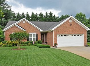 2810 Atwood Rd, Winston Salem, NC 27103