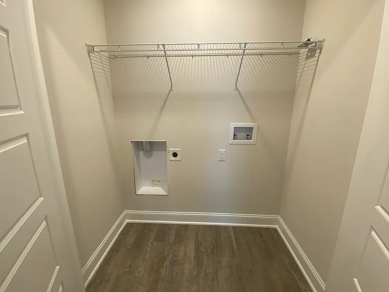 6677 Spaniel Dr — Photo 13