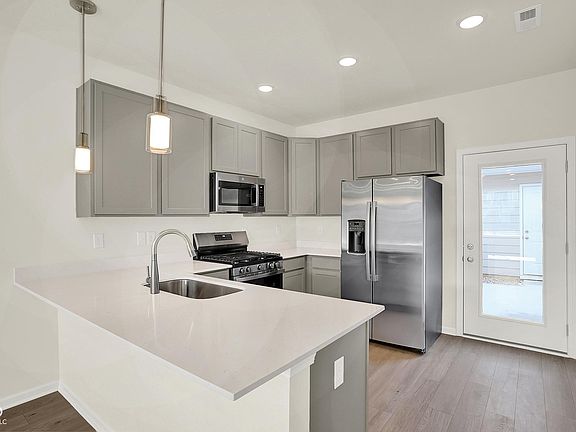 7th image of this home