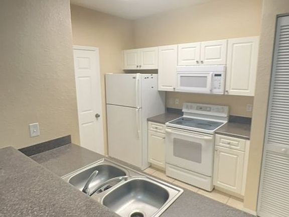 5th image of 2448 57th Cir
