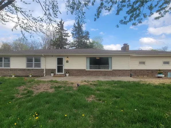8235 Oldham Rd, Kansas City, MO 64138
