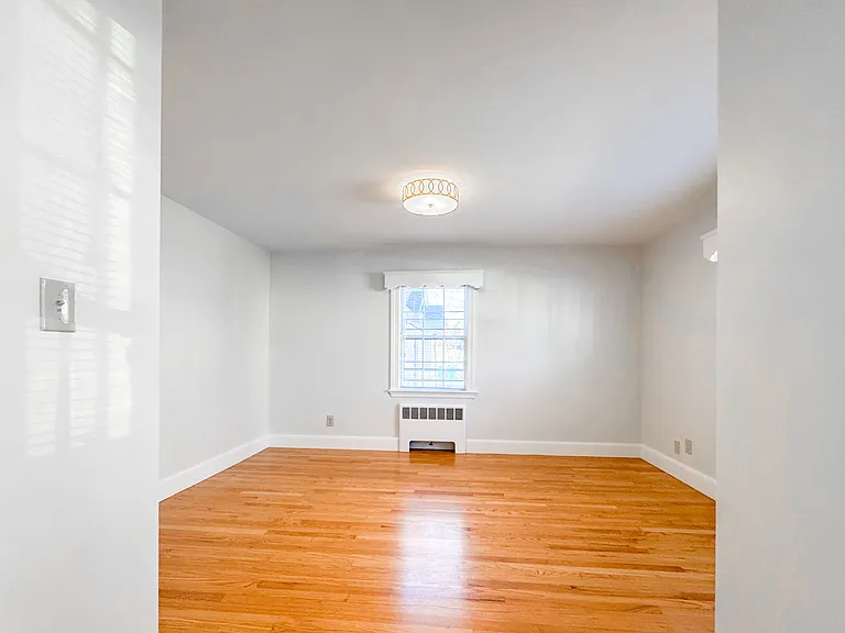 40 Walter St — Photo 14