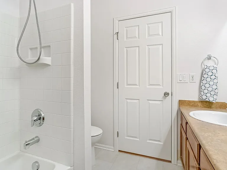 5178 N Netherland St — Photo 5