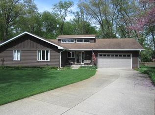 54656 Holly Dr, Elkhart, IN 46514