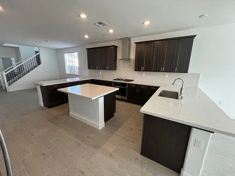 1583 Levy St — Photo 4
