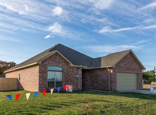 315 Driftwood Dr, Lakeside City, TX 76308