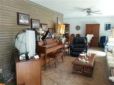 5th image of 800 Idaho Dr