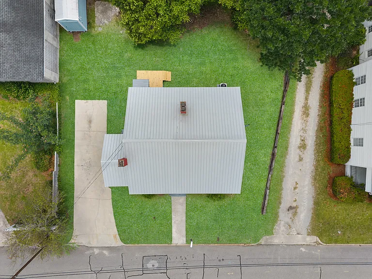 104 Bulloch St — Photo 24