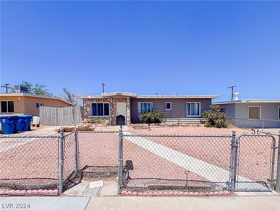 4th image of 4920 Carmen Blvd