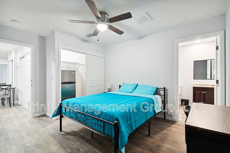 1st image of 1051 Dogwood Dr Room 5