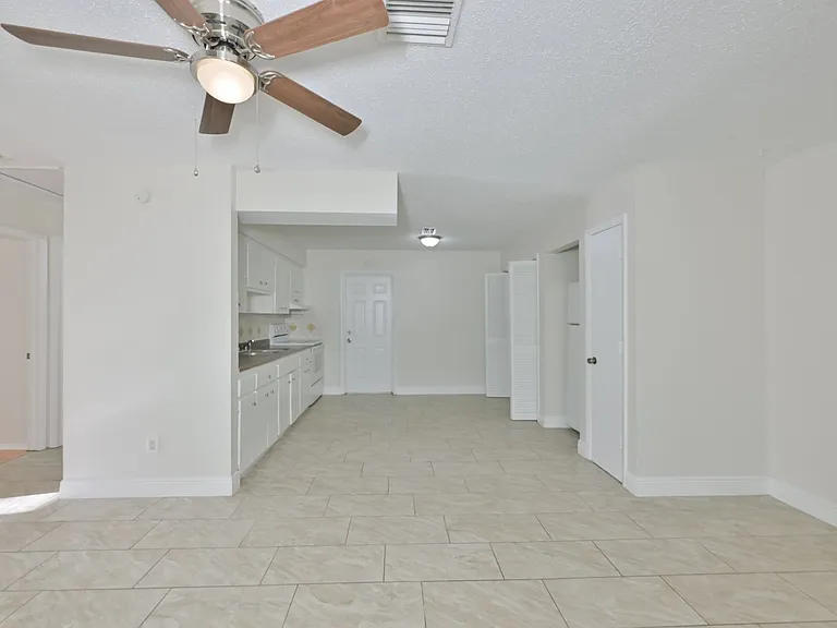 15616 Avalon Ave #1 — Photo 5