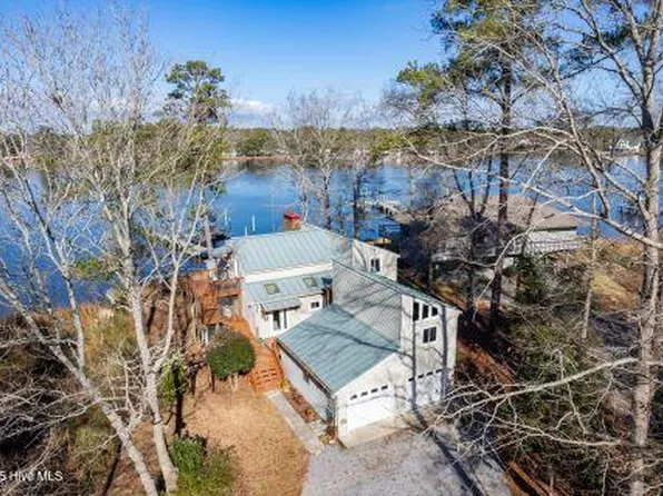 6206 Mainsail Point Road W, Oriental, NC 28571