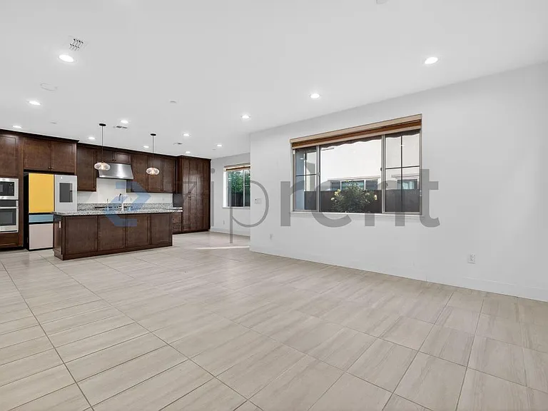 665 N Amarone Dr — Photo 6