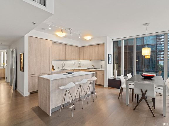 3rd image of 318 Main St Unit 4B