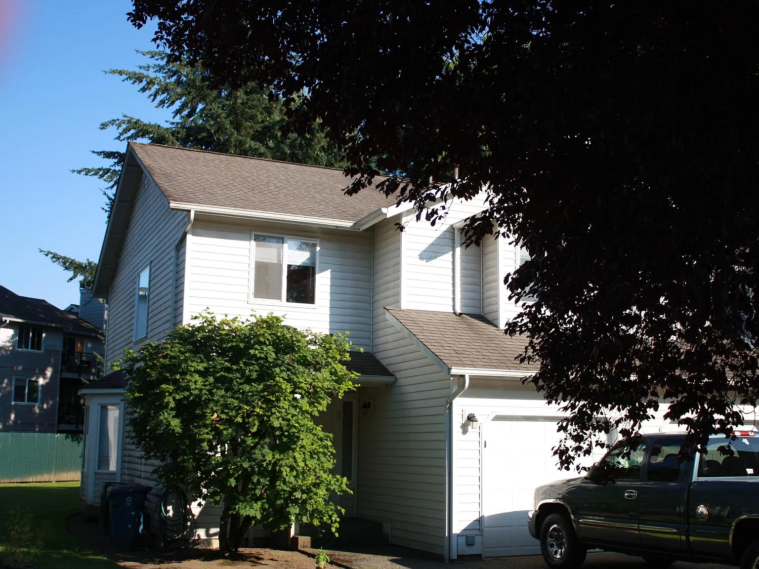 3 bed, 2.5 bath, 1250 sqft, $2,450 — Photo 1