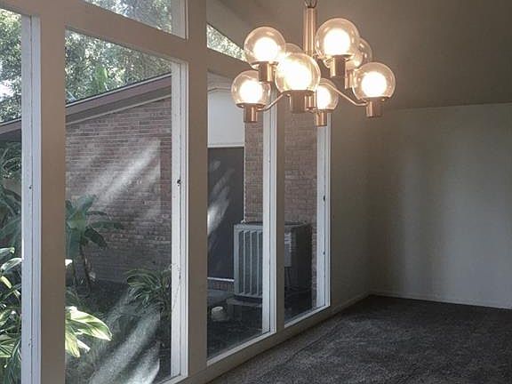 3rd image of 3005 Sherwood Dr